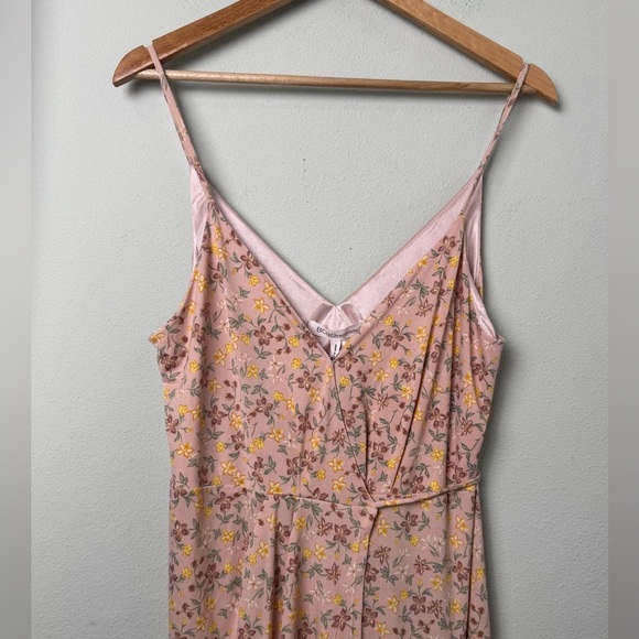NWT BCBGeneration Surplice Wrap Dress Allover Floral in Rose Smoke Size Medium - Picture 9 of 16